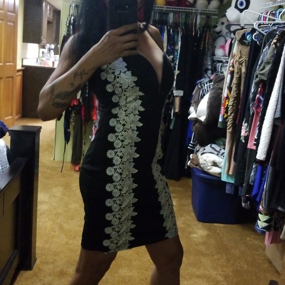 Embedded mini dress - Picture 5 of 8